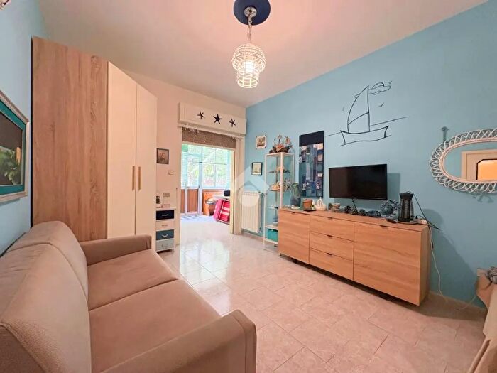Appartamento bilocale in vendita in Via Roma, Silvi