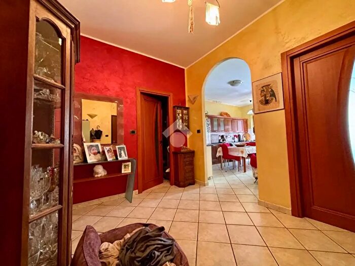 Appartamento trilocale in vendita in Via Roma, Airasca