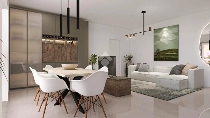 Appartamento con 5 locali in vendita in Via Ugo Foscolo, Verona