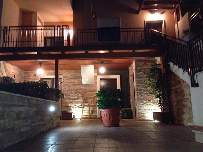 Casa con 6 locali in vendita in Via Berlino, Altamura