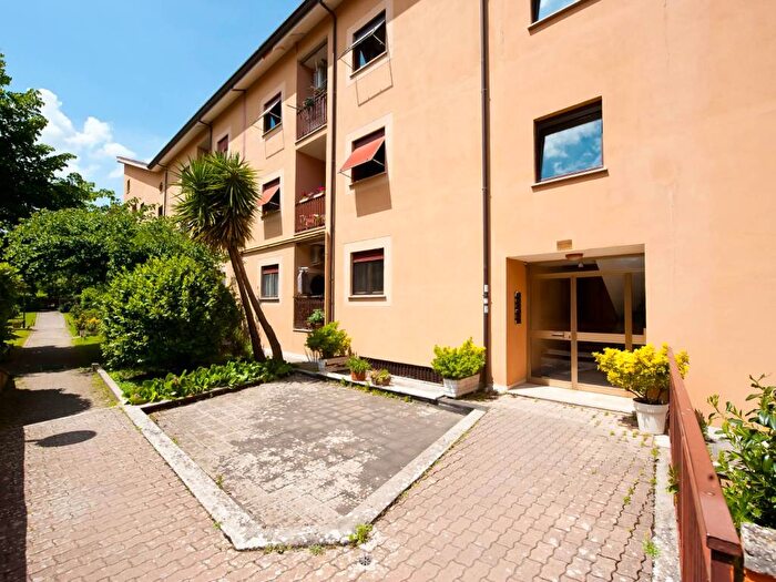 Appartamento con 6 locali in vendita in Via Suor Giuseppina Vannini, Centro, Grottaferrata