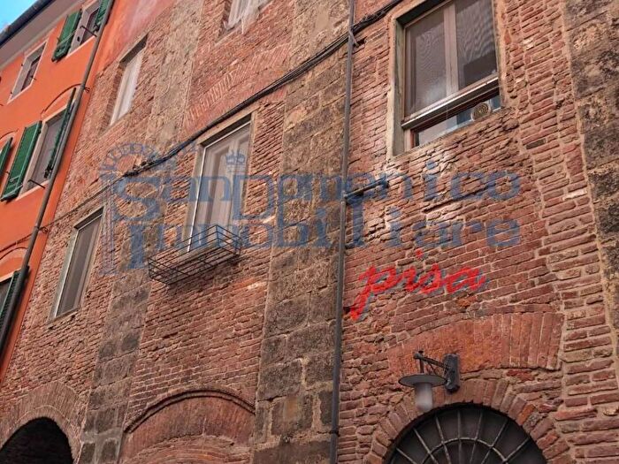 Appartamento bilocale in affitto in Piazza S Omobono, Santa Maria, Pisa