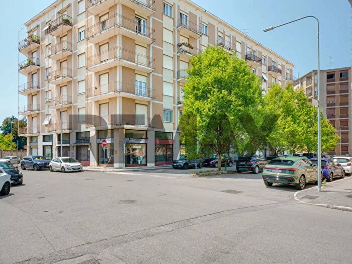 Appartamento trilocale in vendita in Via Marsala, Busto Arsizio