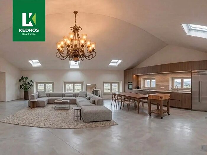 Appartamento trilocale in vendita in Viale Borri, Varese