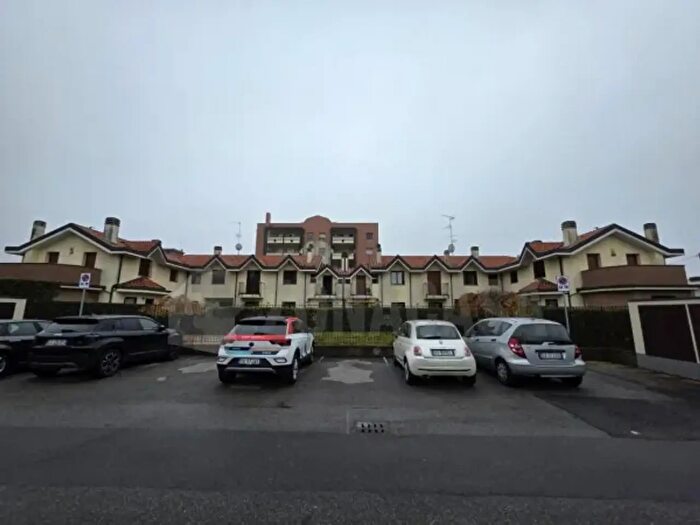 Appartamento trilocale in vendita in Via Torino, Gallarate