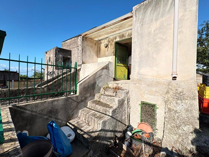 Casa monolocale in vendita in Via di Sotto ai Camaldoli, Torre Del Greco