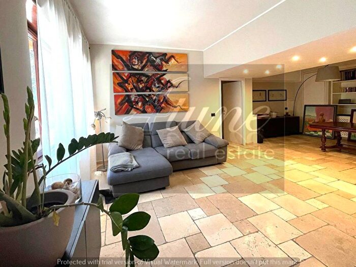 Appartamento con 5 locali in affitto in Via Gradoli, Tomba di Nerone, Roma
