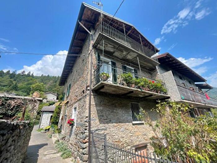 Casa trilocale in vendita in Strada Comunale Roncaglia di Sotto, Civo