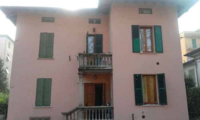 Casa con 10 locali in vendita in Reggio Emilia