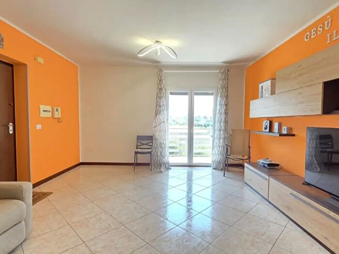 Appartamento trilocale in vendita in Via Badia, Palermo