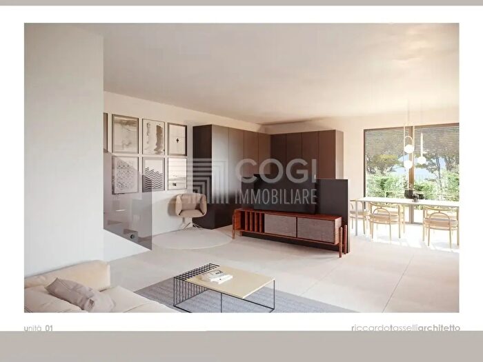 Casa quadrilocale in vendita in Via Canale dei Molini, Mordano