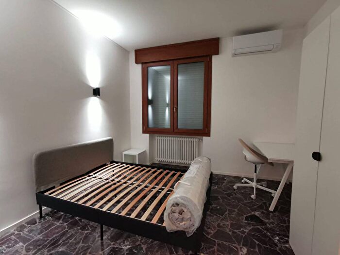 Appartamento quadrilocale in affitto in Corso Milano, Savonarola Ponte Molino, Padova