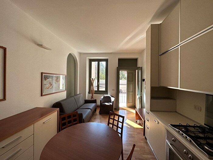 Appartamento bilocale in affitto in Via Correggio, Amendola Buonarroti, Milano