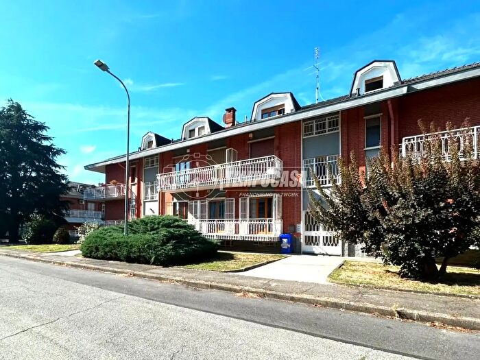 Appartamento con 6 locali in vendita in Via XXV Aprile B, Piossasco