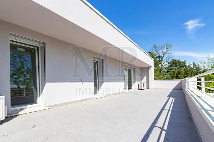 Appartamento quadrilocale in vendita in Via Giovanni Caboto, Abano Terme