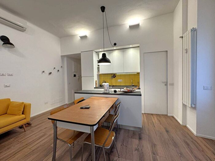 Appartamento bilocale in affitto in Via Giulio Belinzaghi, Farini, Milano