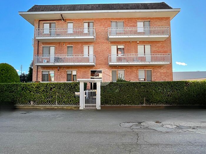 Appartamento trilocale in vendita in Via Camillo Olivetti, Leini