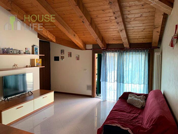 Appartamento bilocale in affitto in via Roma, Castelnovo, Isola Vicentina