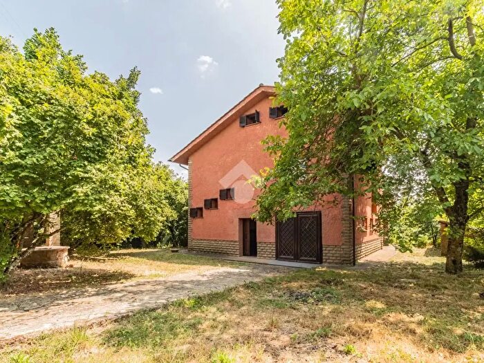 Casa con 7 locali in vendita in Strada Provinciale, Ronciglione