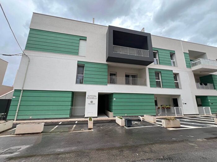 Appartamento quadrilocale in vendita in Via Antogno Segni Fasano, Fasano