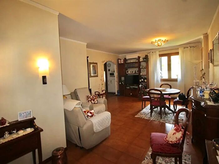 Appartamento quadrilocale in vendita in Greve In Chianti