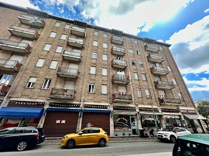 Appartamento con 5 locali in vendita in Via Valentino Cerruti, Biella
