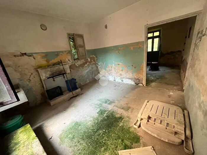 Appartamento bilocale in vendita in Via dei Piattari, Subiaco
