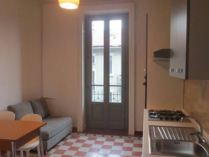 Appartamento trilocale in affitto in Piazza Aspromonte, Città Studi, Milano