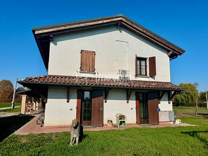 Appartamento quadrilocale in vendita in Via Canalazzo San Martino, San Prospero