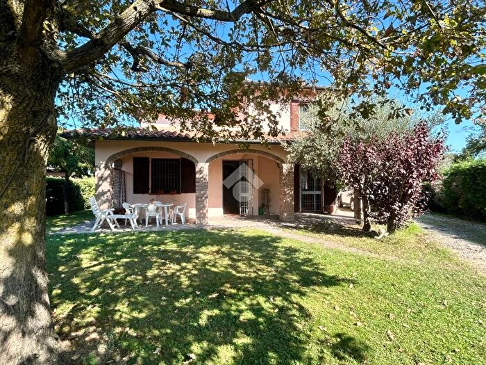 Casa con 5 locali in vendita in Via Giotto, Molinella