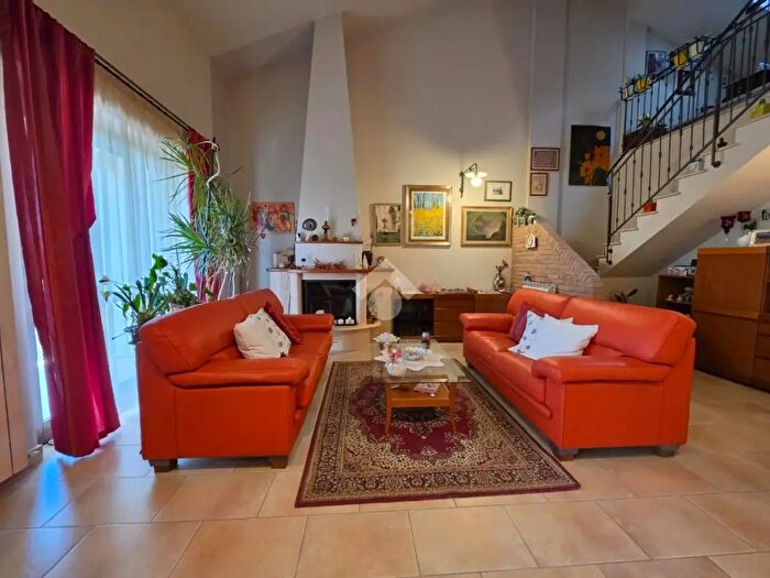 Casa quadrilocale in vendita in Viale Giugno, Torremaggiore