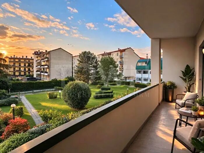 Appartamento quadrilocale in vendita in Via Lampugnano, Milano