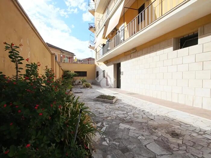 Appartamento trilocale in vendita in Via Marco Vincenzo Coronelli, Roma