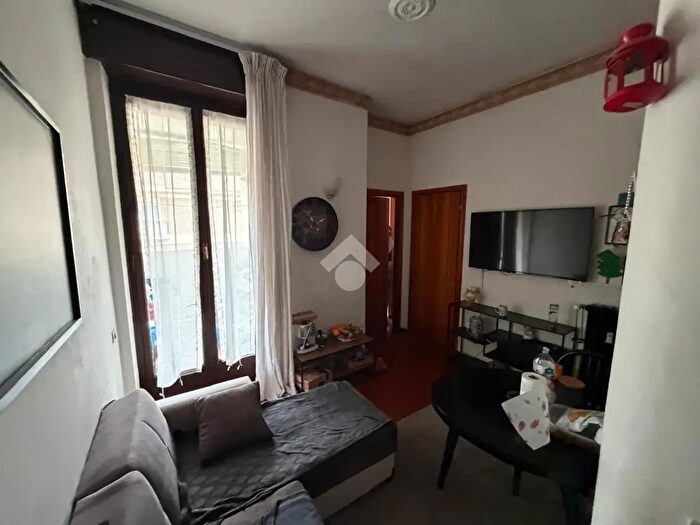 Appartamento bilocale in vendita in Via Edmondo De Amicis, Novara