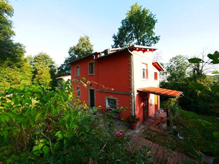 Casa quadrilocale in vendita in Via SerramazzoniPrignano, Serramazzoni