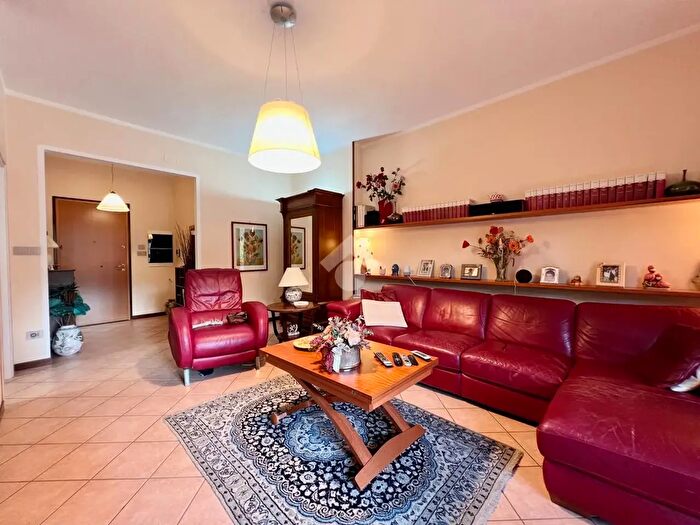 Appartamento con 5 locali in vendita in Via SantAntonio, Iglesias