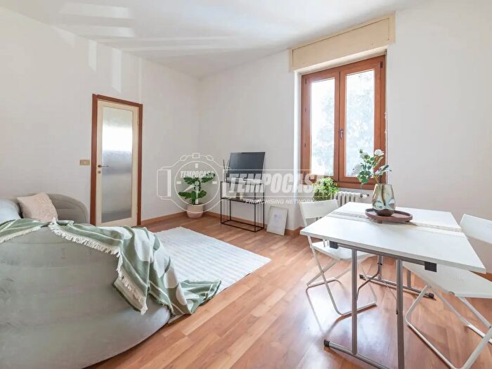Appartamento trilocale in vendita in Via Cardinale Mezzofanti, Milano