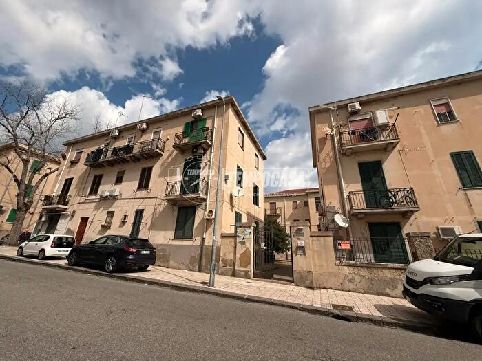 Appartamento quadrilocale in vendita in Via Antonio Salandra, Messina