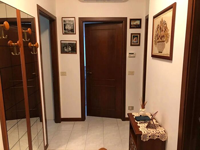 Appartamento con 5 locali in vendita in Licciana Nardi