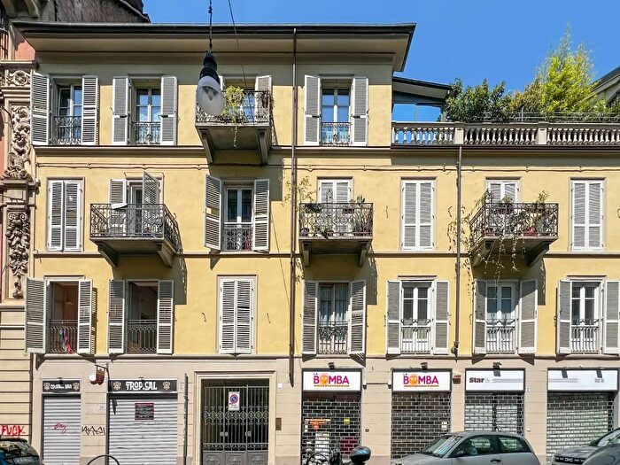 Appartamento con 5 locali in vendita in Via Saluzzo, Torino