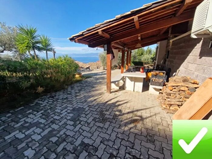 Casa quadrilocale in vendita in Reggio Calabria