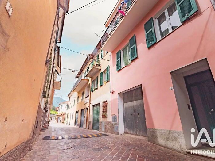 Appartamento quadrilocale in vendita in Via Garibaldi, Toirano