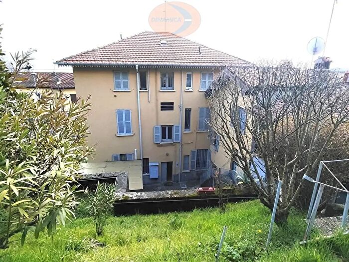 Appartamento trilocale in vendita in Via Volta, Monticello Brianza