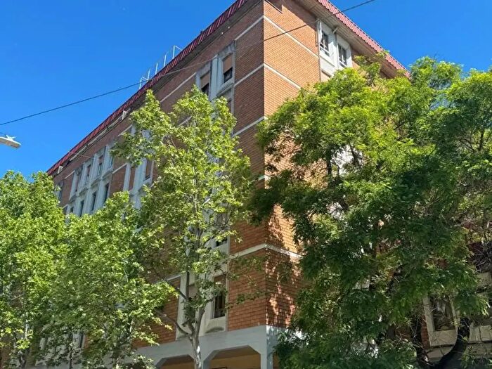 Appartamento quadrilocale in vendita in Via Cardinale Gil De Albornoz, Bologna