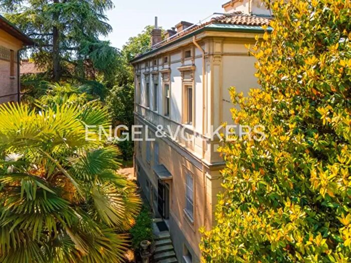 Casa quadrilocale in vendita in Via Francesco Zambrini, Bologna