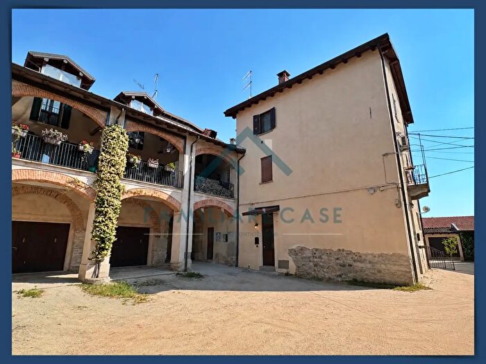 Appartamento monolocale in vendita in Via Cottalorda, Azzate