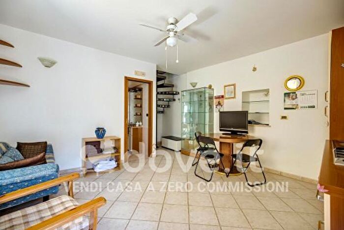 Appartamento bilocale in vendita in Via Ninna, Casamassima