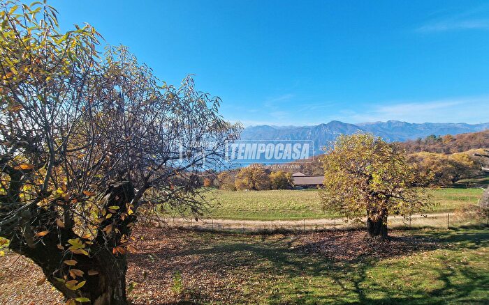 Appartamento trilocale in vendita in Contrada Prà Bestemà Prabestemà, San Zeno Di Montagna