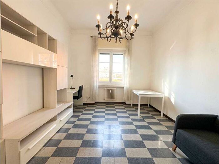 Appartamento bilocale in affitto in via Carpi, Casoretto, Milano