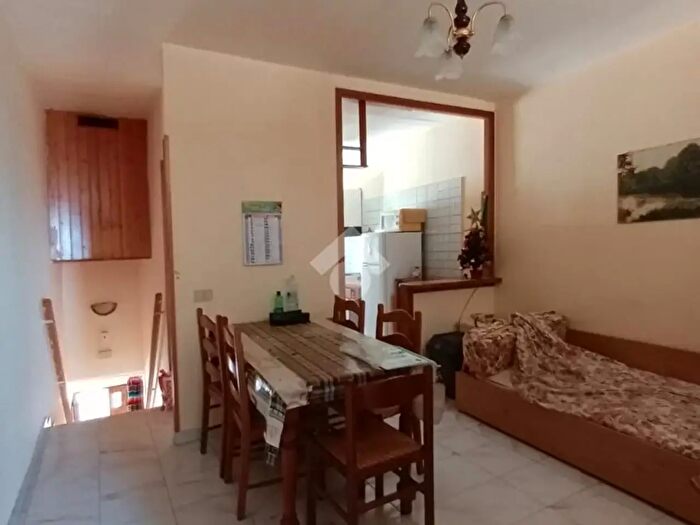 Appartamento bilocale in vendita in Via Mazzini, Olevano Romano